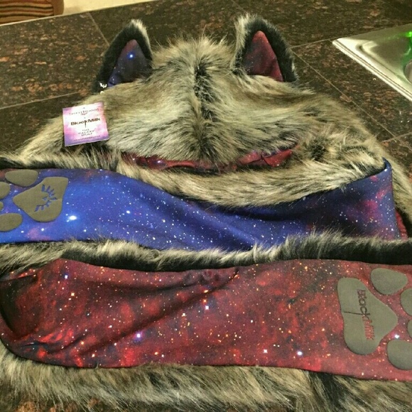 Black Milk Galaxy Grey Wolf Spirithood 2.0 NWT - Picture 1 of 4