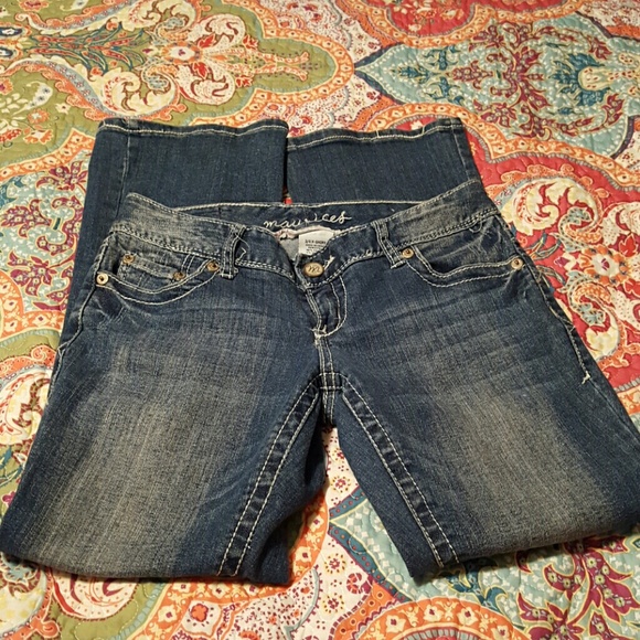 Size 3/4 XShort Maurices Brand blue jeans