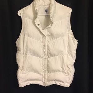 Gap white winter vest size large/L