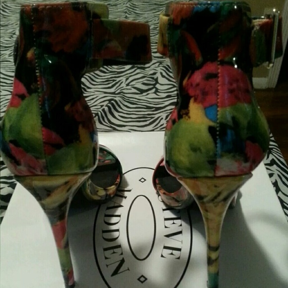 Steve Madden Heels - Picture 3 of 3