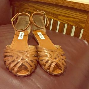 Steve Madden brown leather flats