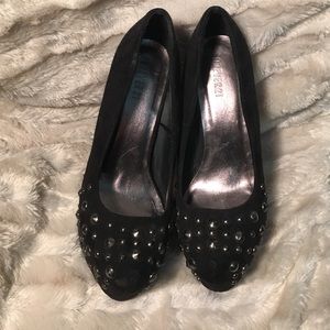 FOREVER 21 black platform heels