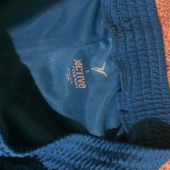 Athletic shorts - Picture 2 of 2