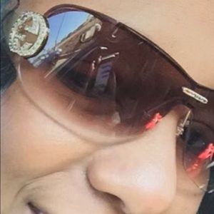 Meet your Posher, Fredricka