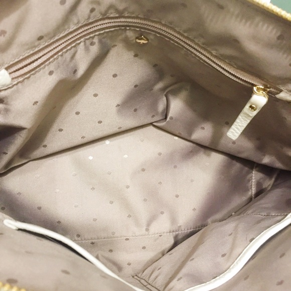 ✨Kate Spade leather crossbody purse✨ - Picture 4 of 4