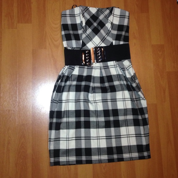 Candie's plaid strapless dress