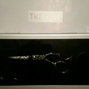 Professional hair cutting shears