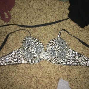 Rave bra