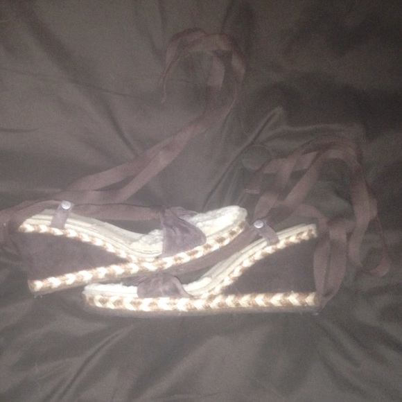 UGG brown and tan wedge sandals LIKE NEW