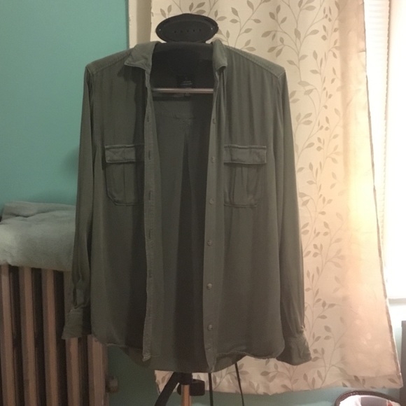 AE Boyfriend Shirt Army Green
