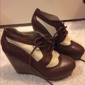 Brown wedges