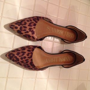 Leopard Pointed Toe Flats