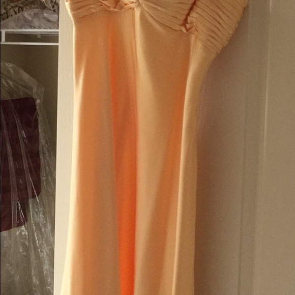 Calvin Klein dress size 10 yellow . Only worn once - Picture 2 of 3
