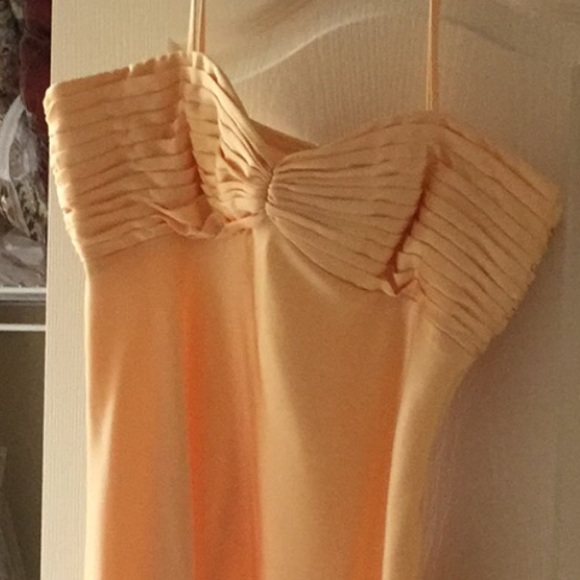Calvin Klein dress size 10 yellow . Only worn once - Picture 3 of 3