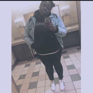 Meet your Posher, Shataya