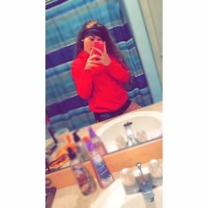 Meet your Posher, Chloe