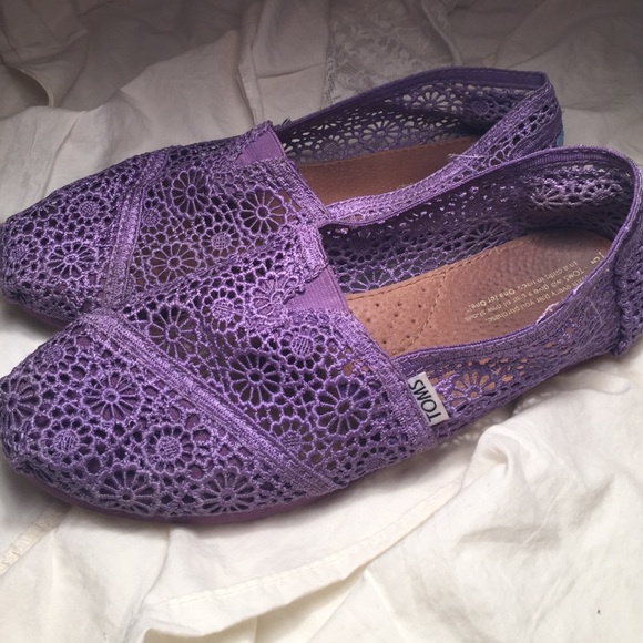 Purple Lace Toms