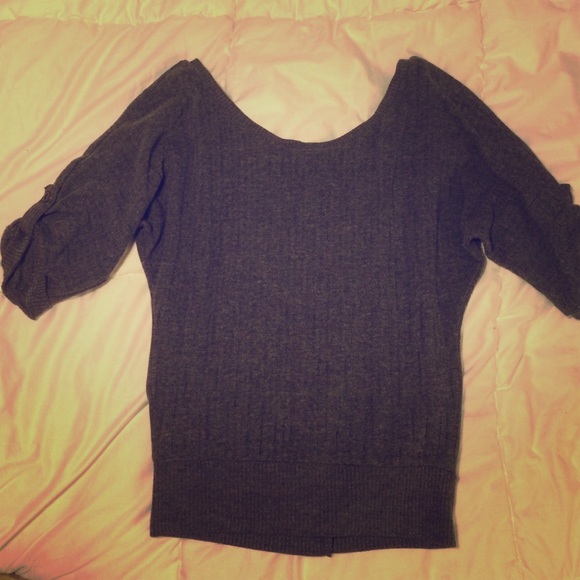 Grey, Lightweight Sweater!