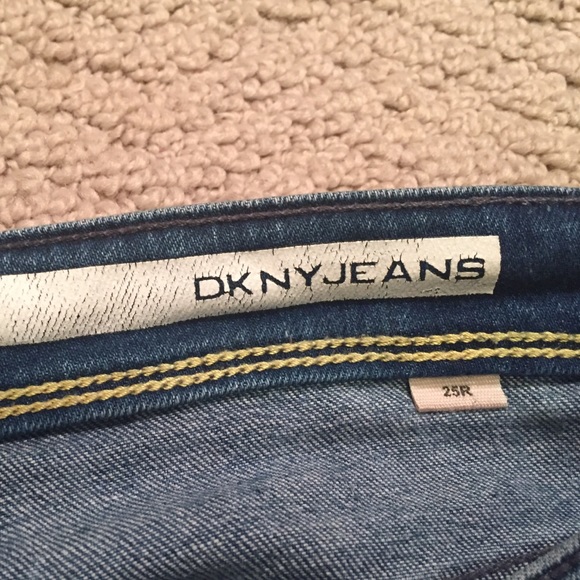 Jeans - Picture 2 of 4