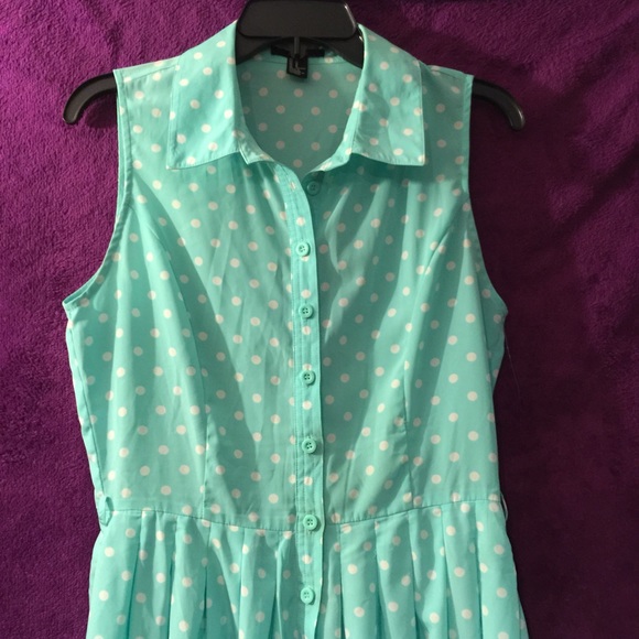 Forever 21 - Picture 3 of 4