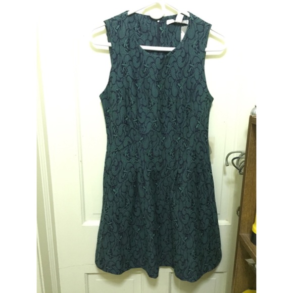 dress - Picture 1 of 2