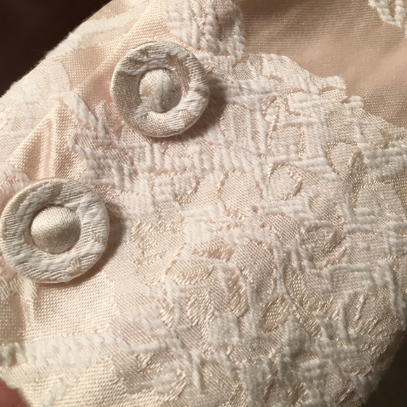 Structured Blazer with Raised Brocade Design - Picture 3 of 4