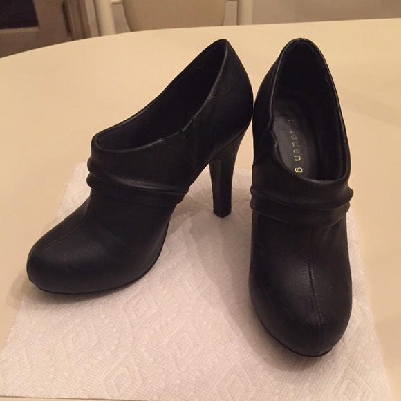 Madden Girl High-heeled Black Sexy Booties!