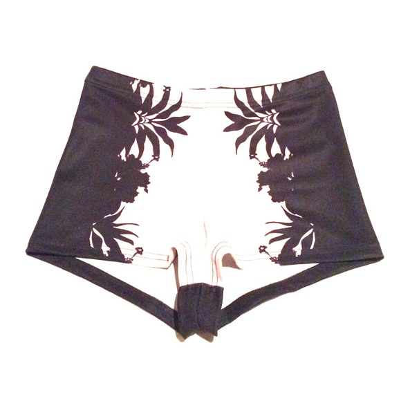 Topshop printed scuba shorts