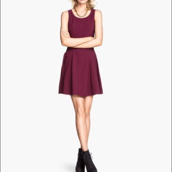Sleeveless crêpe Dress 👗