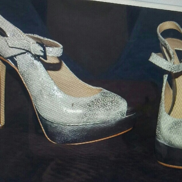 Open toe, silver, stap heels. - Picture 1 of 1