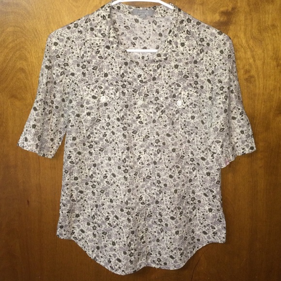 Floral Button Down! 🌷😍