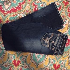 Women's rock revival jeans