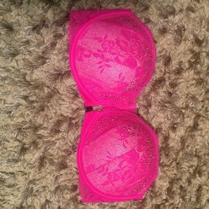 Victoria Secret Padded/Strapless bra