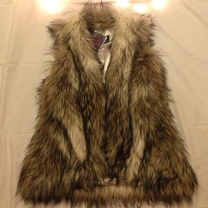 Adorn by Wendy Williams Fur Vest