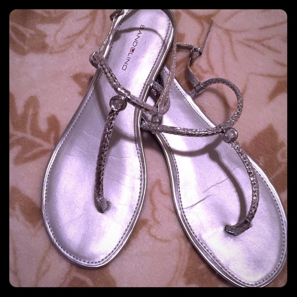 Bandolino silver strap sandal size 9