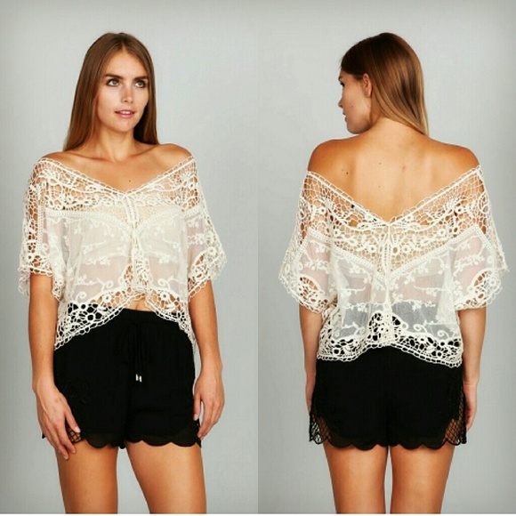 ARK & CO. - vintage inspired lace crop top - Picture 2 of 2