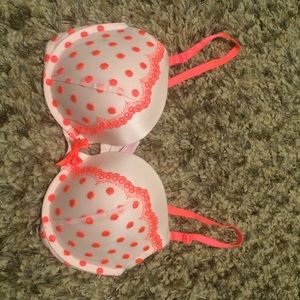 Victoria Secret bra