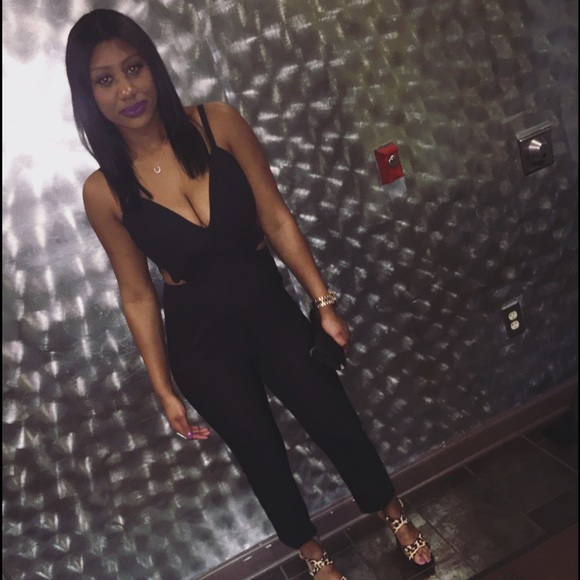 Black jumpsuit - Picture 3 of 4