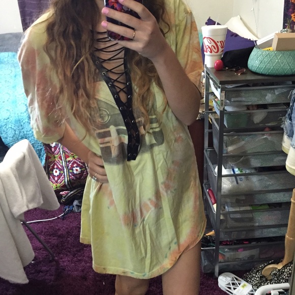 $60 TODAY💜Volkswagen lace up t shirt dress💜 - Picture 3 of 3