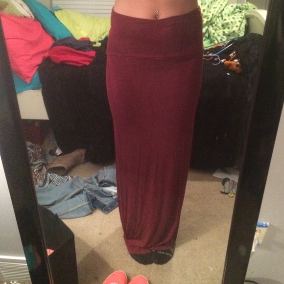 Maxi skirts - Picture 2 of 3