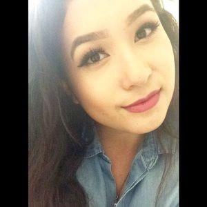 Meet your Posher, Melissa