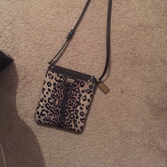 Authentic coach purse - Picture 1 of 4