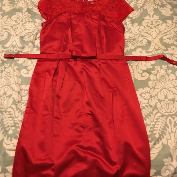 Red dress - Picture 2 of 4