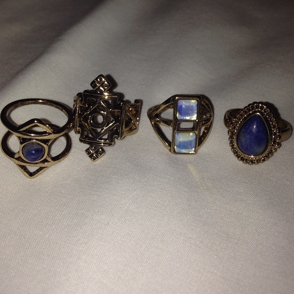 Forever 21 Ring Set - Picture 3 of 3