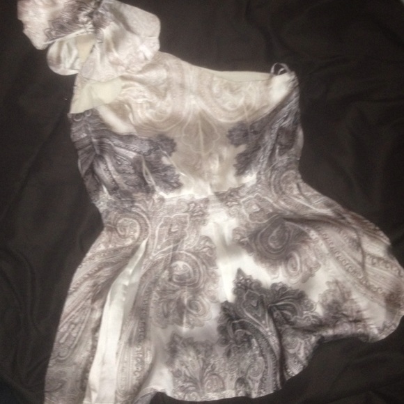 Fancy one shoulder top