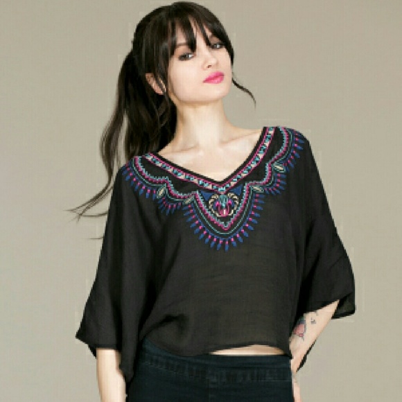 FLYING TOMATO embroidered black poncho top - Picture 2 of 2