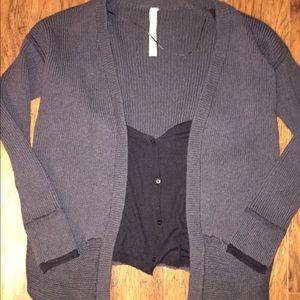 NWOT Lululemon vestigan sweater size 8