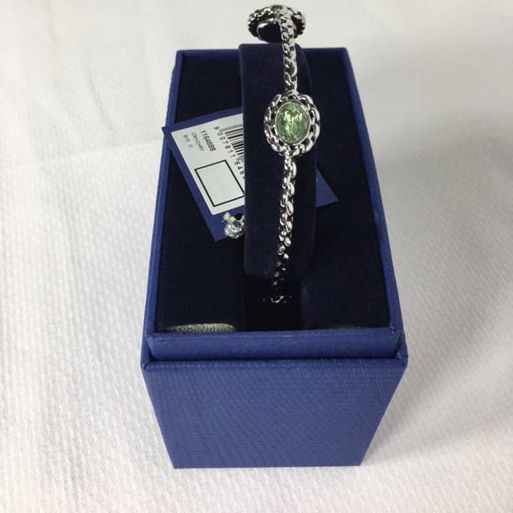 🥂HP🥂 ⏰ Swarovski Paprika Bangle - Picture 5 of 8