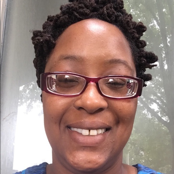 Meet your Posher, Paulette - Picture 2 of 2