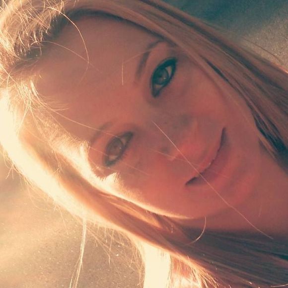 Meet your Posher, Danielle - Picture 1 of 1